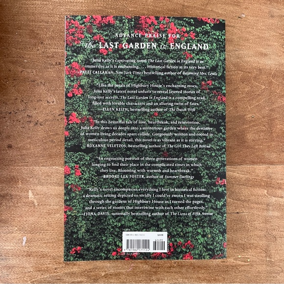 6/$30 The Last Garden in England by Julia Kelly paperback book - Picture 6 of 6